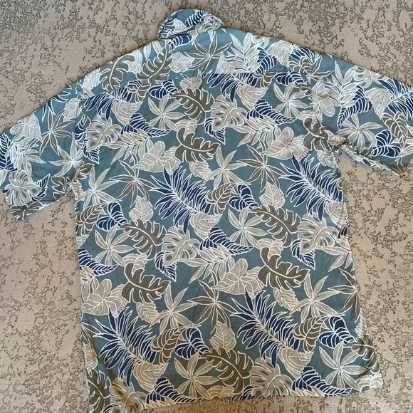 Hawaiian Shirt - Picture 5 of 5